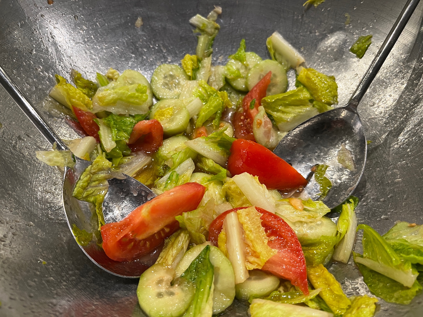 A picture containing vegetable, dish, tomato, pan

Description automatically generated